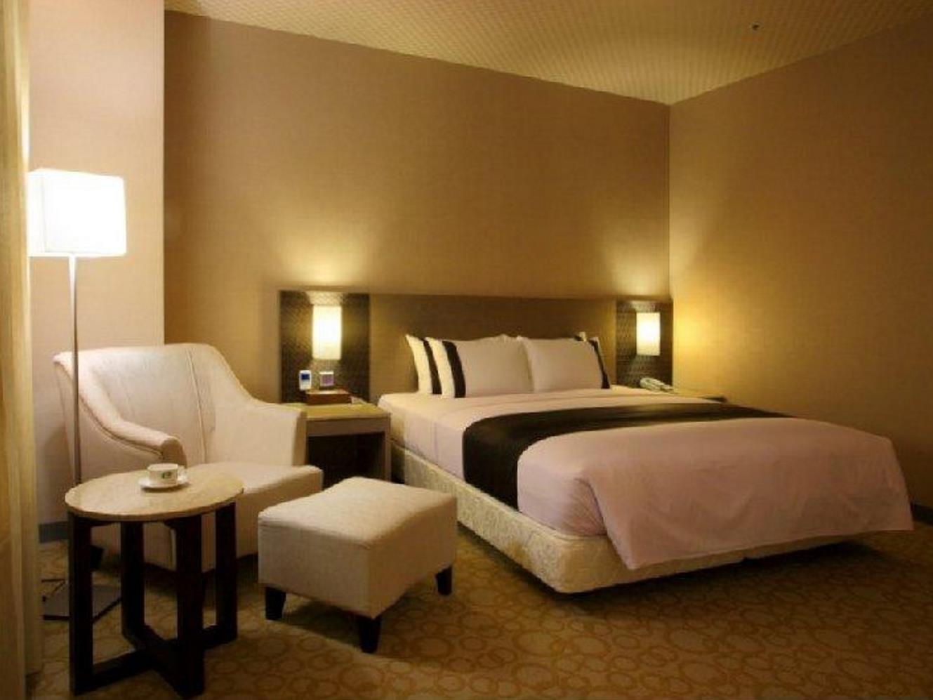 Shinkansen Grand Hotel Taichung Exterior photo